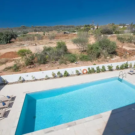 Villa Kacy Aq Ccv3 *