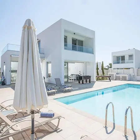 Villa Ochosto Selene - Stunning 5 Bedroom With Private Pool - Close To The