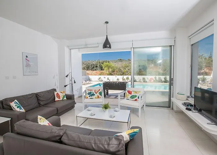 Ochosto Selene - Stunning 5 Bedroom With Private Pool